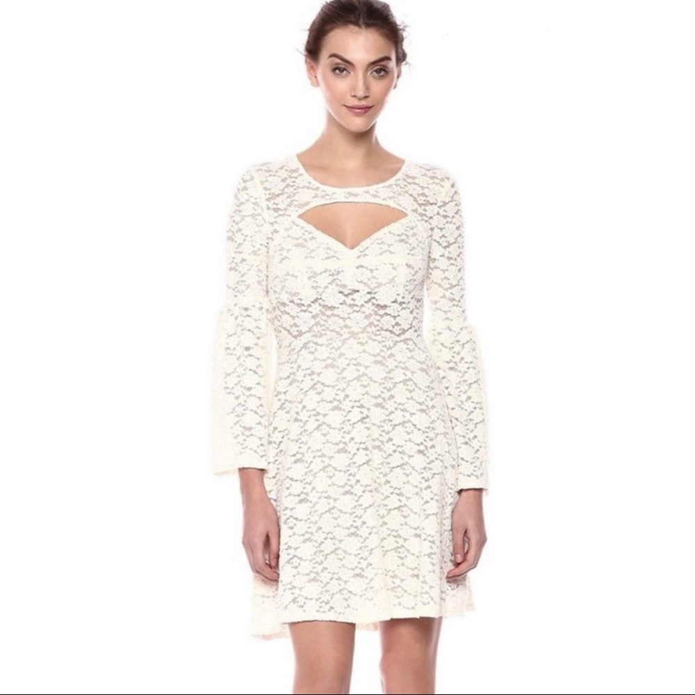 NEW BCBGMAXAZRIA BELL SLEEVE LACE MINI DRESS - Picture 1 of 7